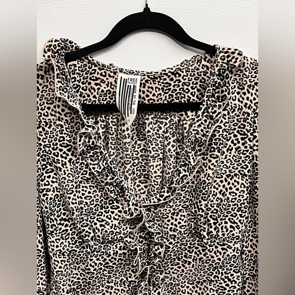 Free People Leopard Print Ruffle Long Sleeve Blouse Large - Picture 3 of 11
